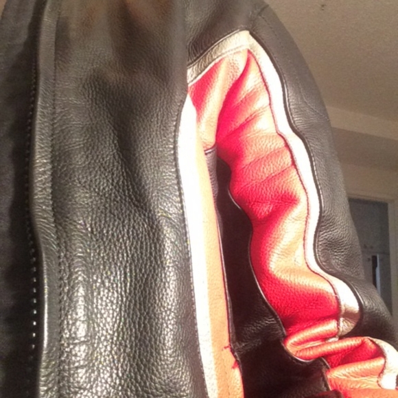 Jacket - Picture 2 of 4